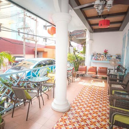 Sino House Patong Hotel Exterior photo