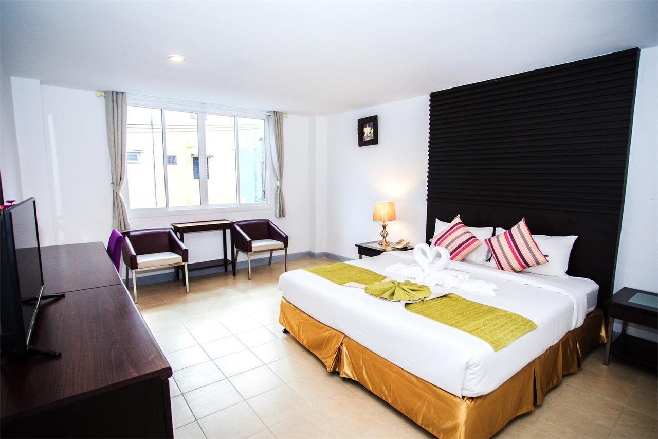 Sino House Patong Hotel Exterior photo