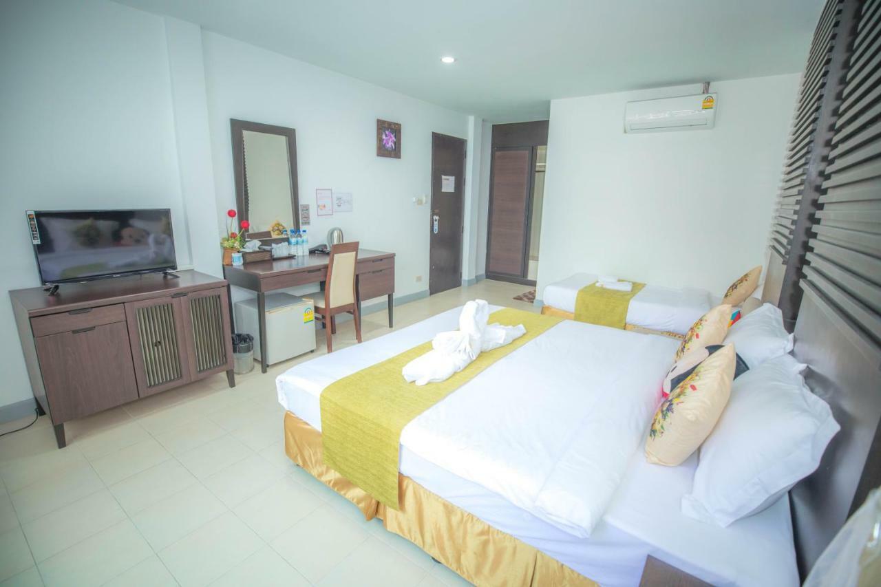 Sino House Patong Hotel Exterior photo