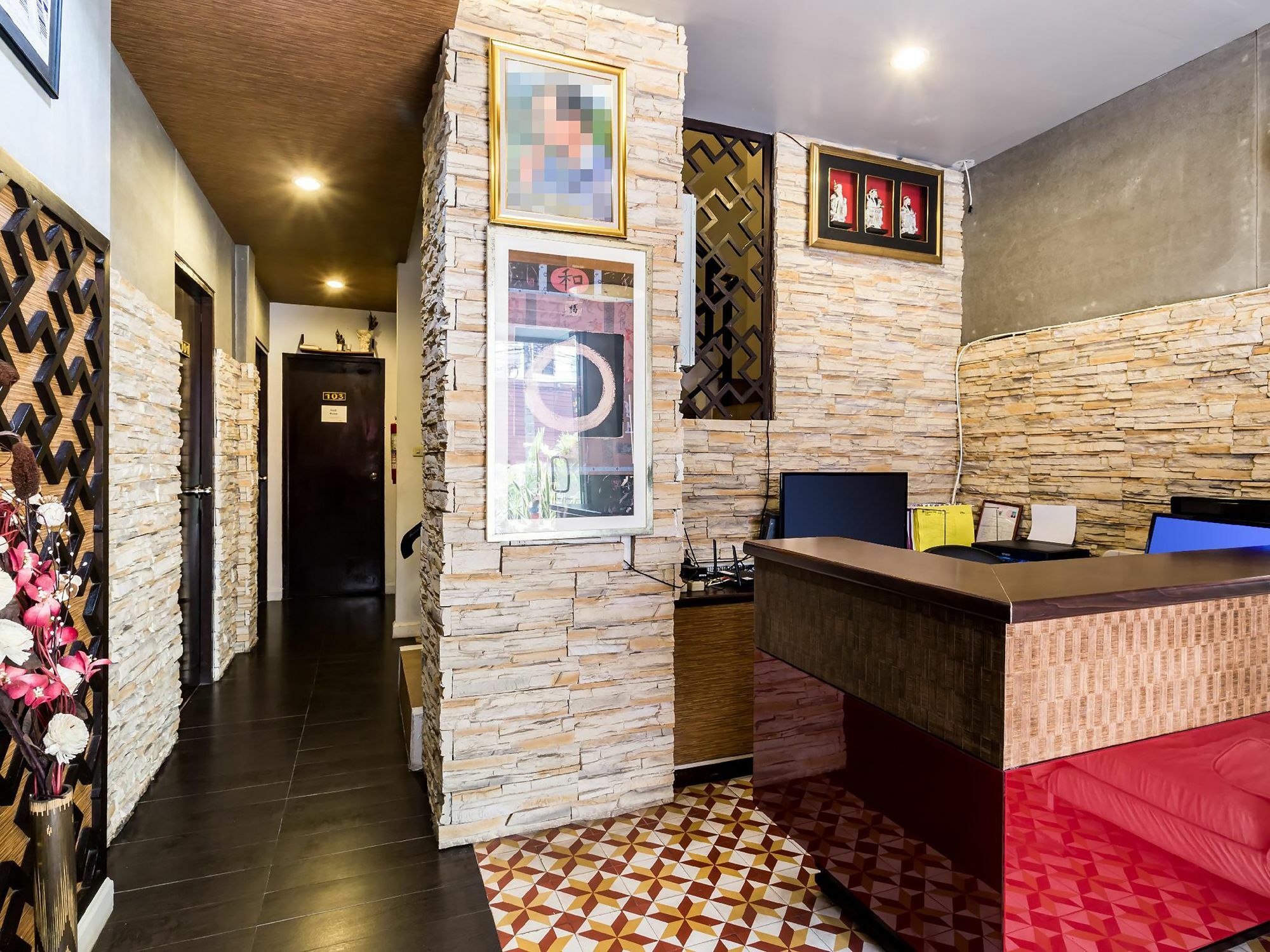 Sino House Patong Hotel Exterior photo