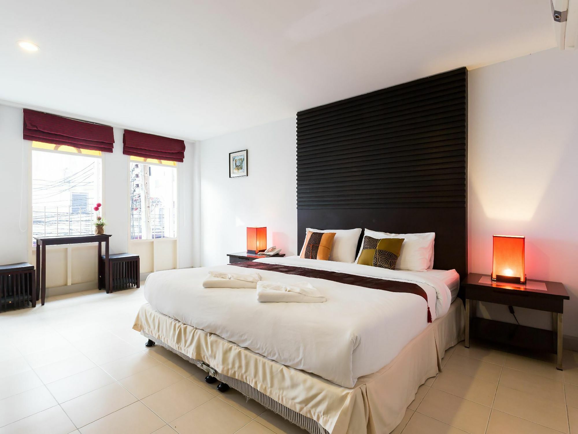 Sino House Patong Hotel Exterior photo